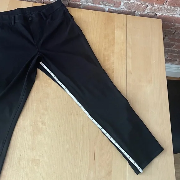 Uniqlo Ultra Stretch Capri Pants- Jeans - Black - L - Picture 2 of 6
